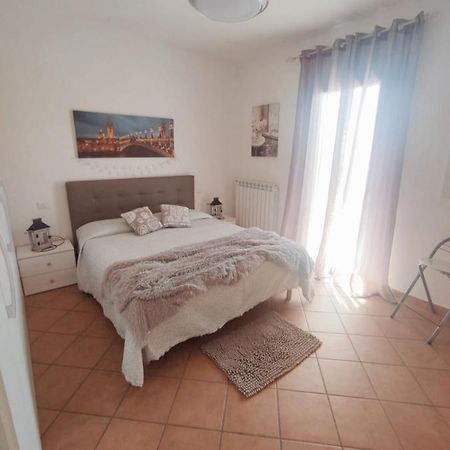 Casa Vacanze Олбия Екстериор снимка