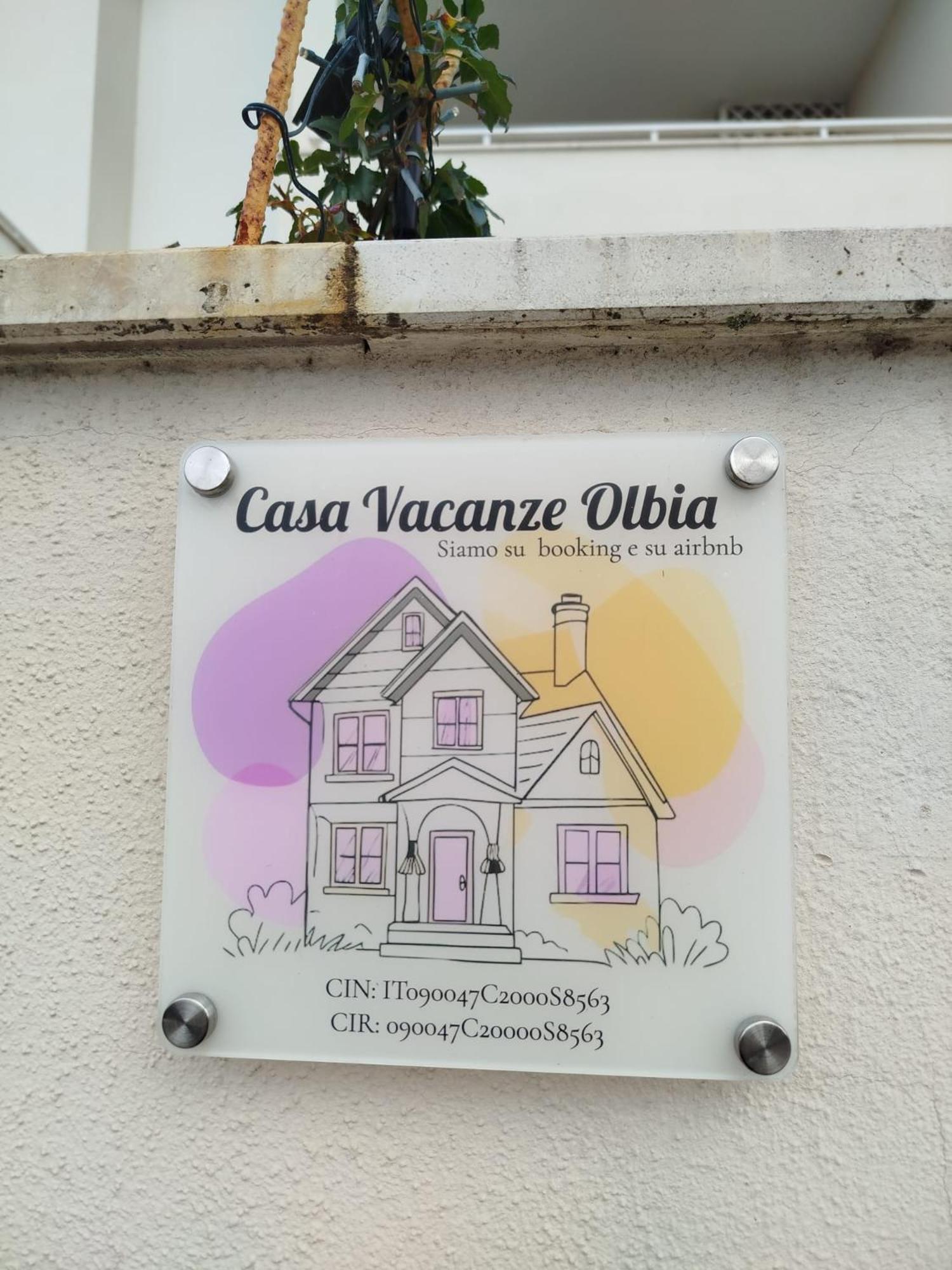 Casa Vacanze Олбия Екстериор снимка